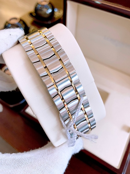 Đồng hồ Movado 0606916