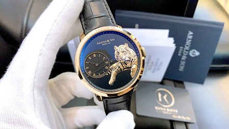 Đồng hồ Arnold & Son 1ARAP.B03A.C121P
