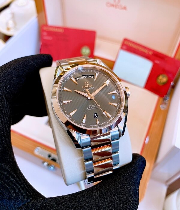 Đồng hồ Omega 231.20.42.22.06.001