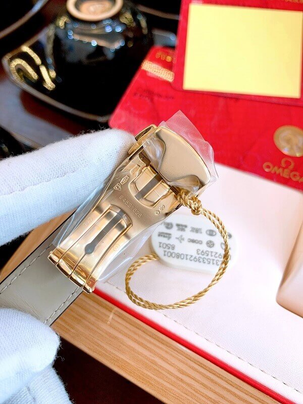 Đồng hồ Omega 23153392108001