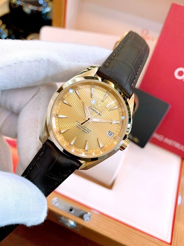 Đồng hồ Omega 23153392108001