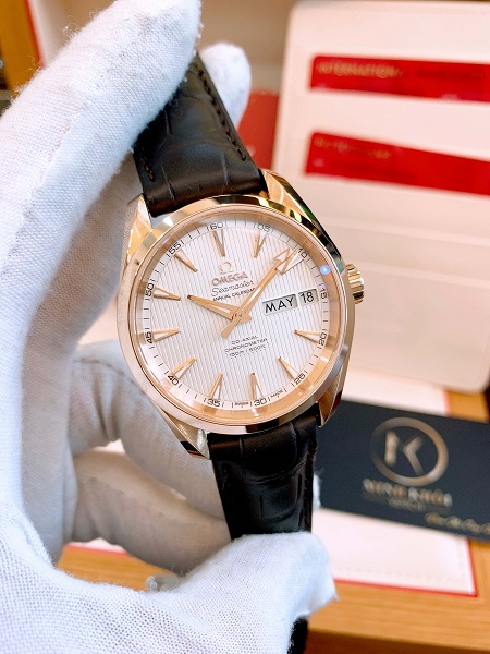 Đồng hồ Omega 23153392202001