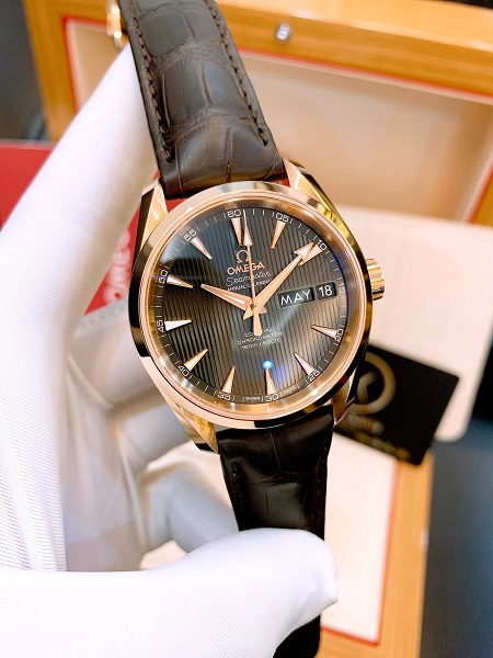 Đồng hồ Omega 23153392206001