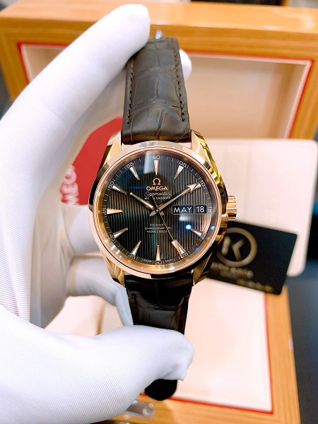 Đồng hồ Omega 23153392206001