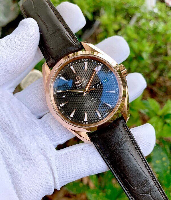 Đồng hồ Omega 231.53.43.22.06.003