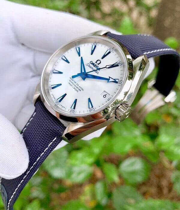 Đồng hồ Omega 231.92.39.21.04.001