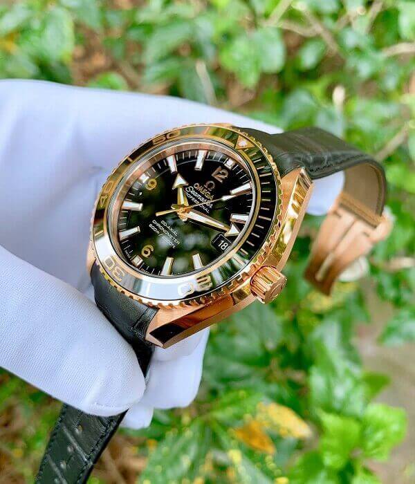 Đồng hồ Omega 232.63.42.21.01.001