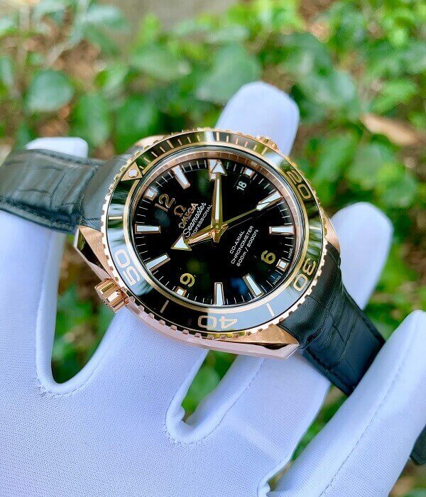 Đồng hồ Omega 232.63.42.21.01.001