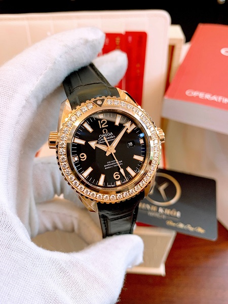 Đồng hồ Omega 23258382001001