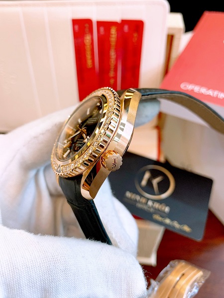 Đồng hồ Omega 23258382001001