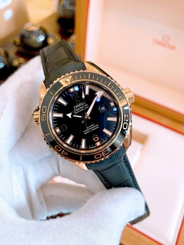 Đồng hồ Omega 23263382001001