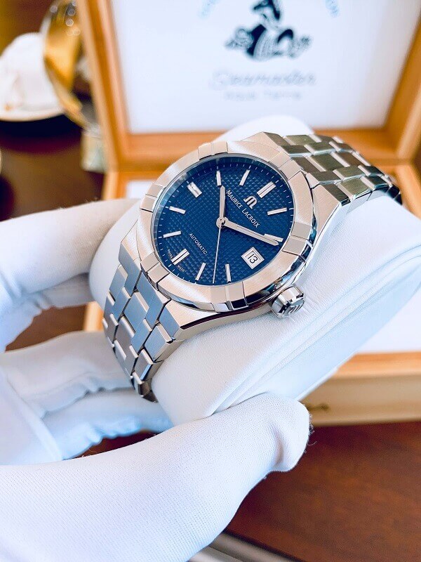 Đồng hồ Maurice Lacroix AI6007-SS002-430-1