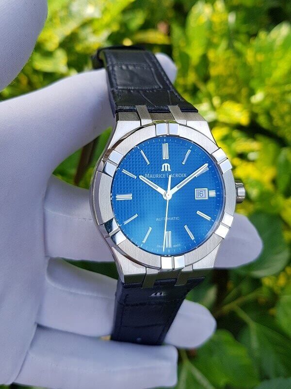 Đồng hồ Maurice Lacroix AI6008-SS001-430-1