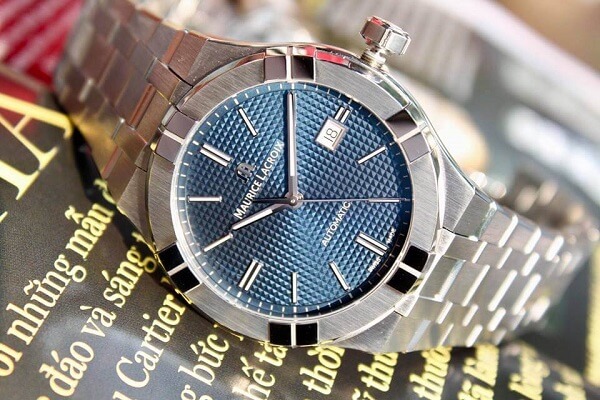 Đồng hồ Maurice Lacroix AI6008-SS002-430-1