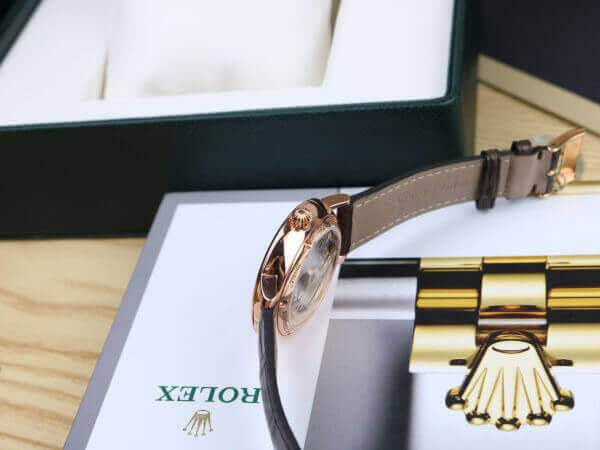 Đồng hồ Frederique Constant Fc-705V4S4