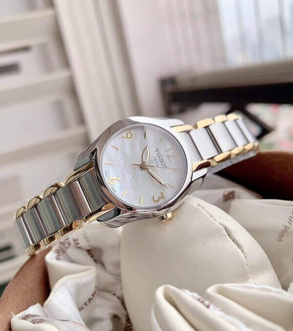 Đồng hồ Tissot T0232102211700