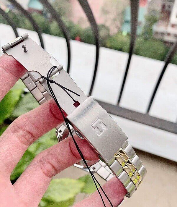 Đồng hồ Tissot T1014522203100