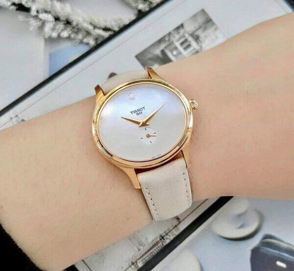 Đồng hồ Tissot T1033103611100