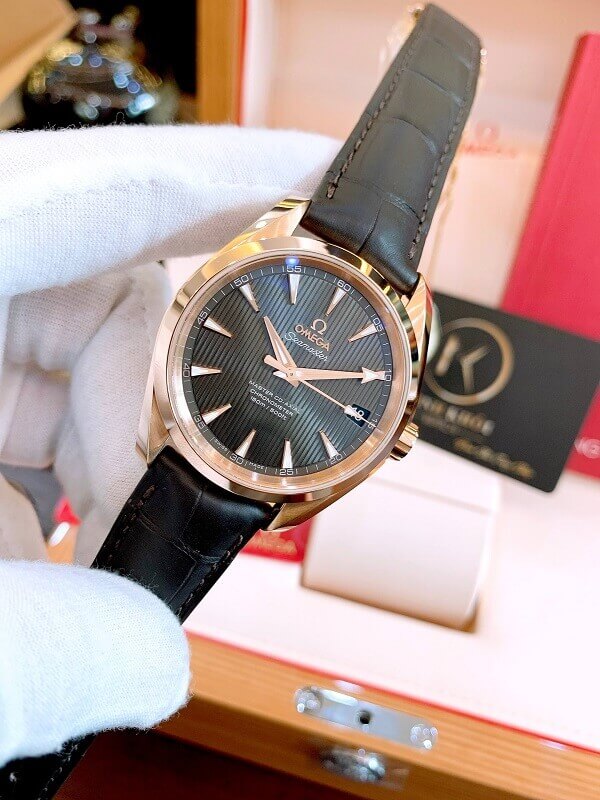 Đồng hồ Omega 231.53.39.21.06.003